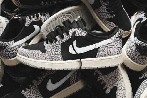Nike Air Jordan Retro 1 Low Black Cement