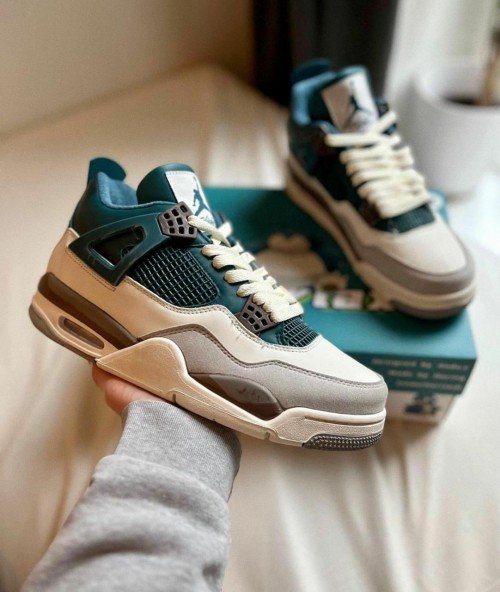 Nike Air Jordan Retro 4 Snorlax